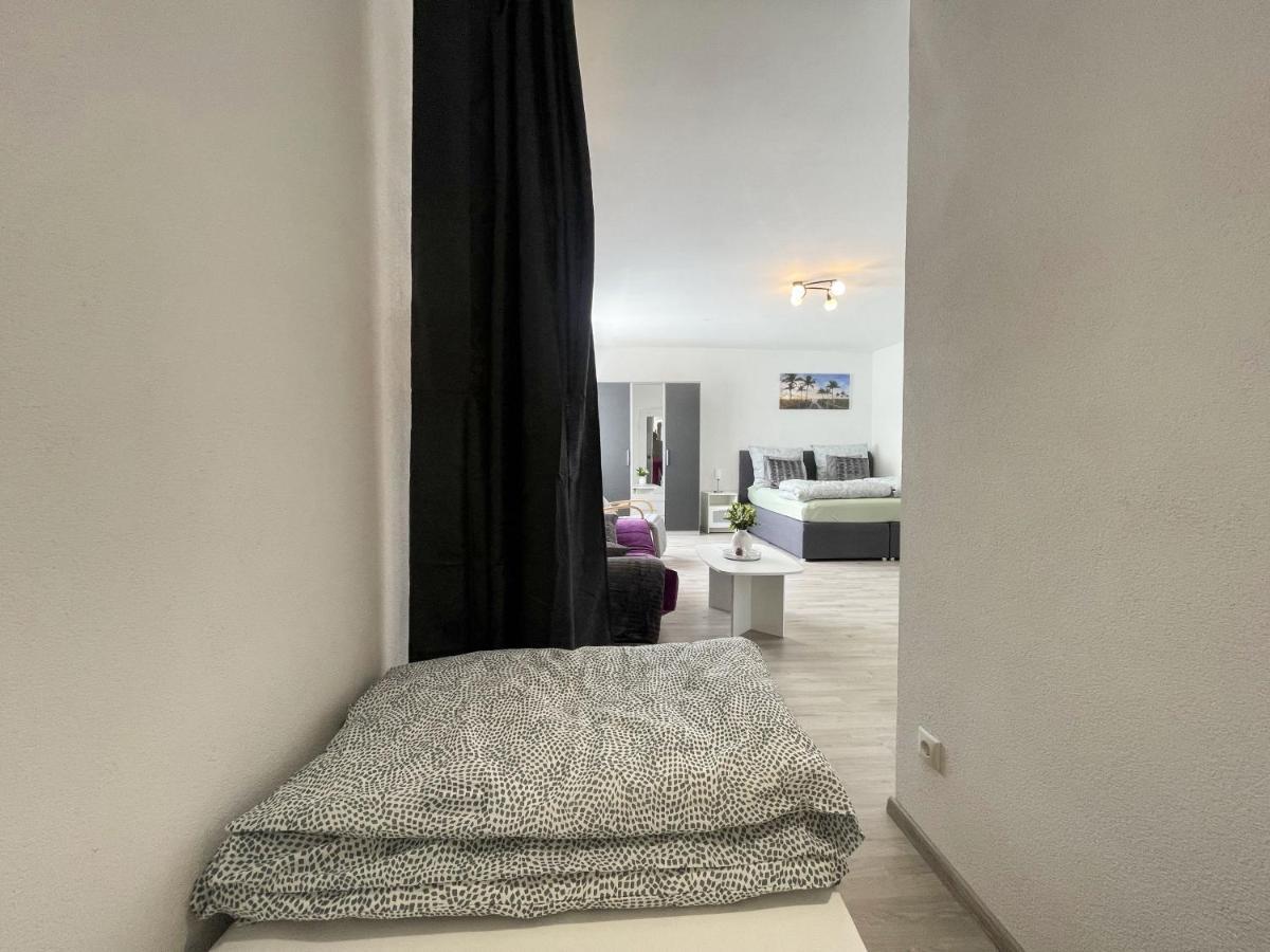 Perfekte 1,5 Wohnung Zentral In Leonberg Gegenueber Einkaufzentrum Exteriér fotografie