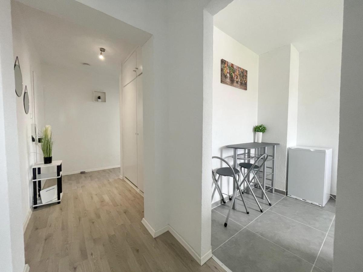 Perfekte 1,5 Wohnung Zentral In Leonberg Gegenueber Einkaufzentrum Exteriér fotografie