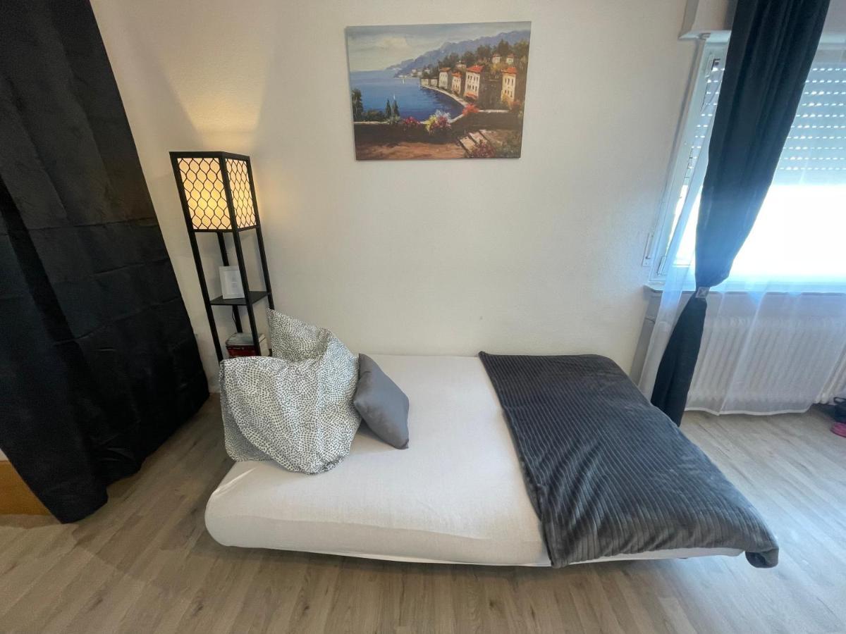 Perfekte 1,5 Wohnung Zentral In Leonberg Gegenueber Einkaufzentrum Exteriér fotografie